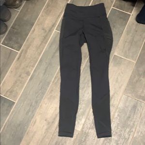 Lululemon mesh black leggins